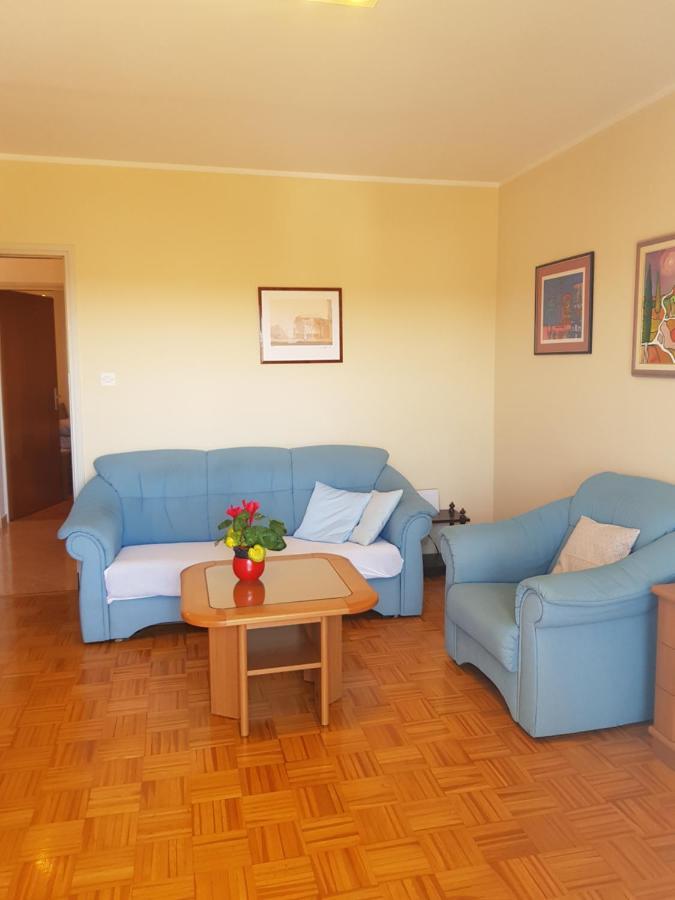 Apartment Korni Пореч Екстериор снимка
