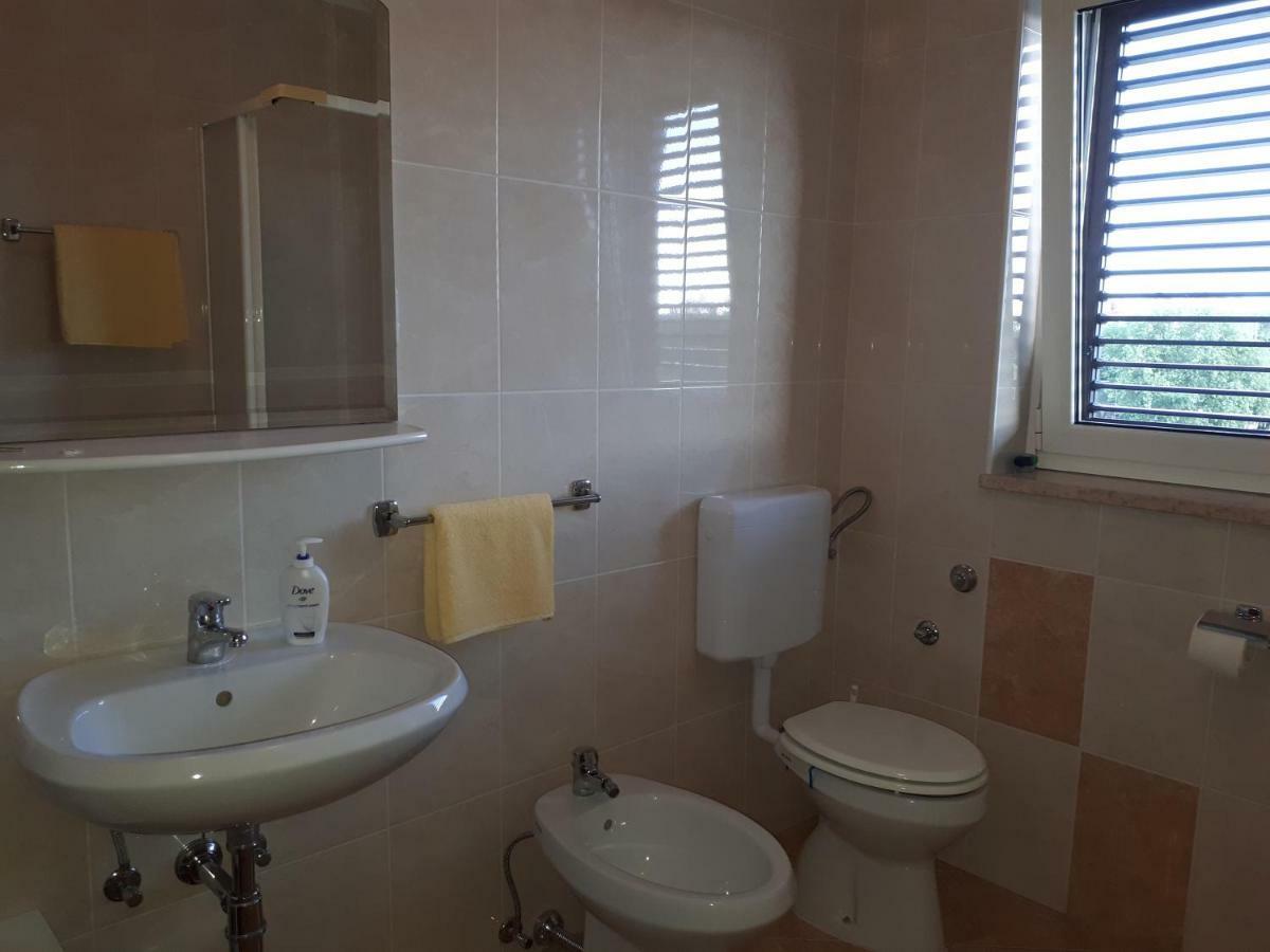 Apartment Korni Пореч Екстериор снимка