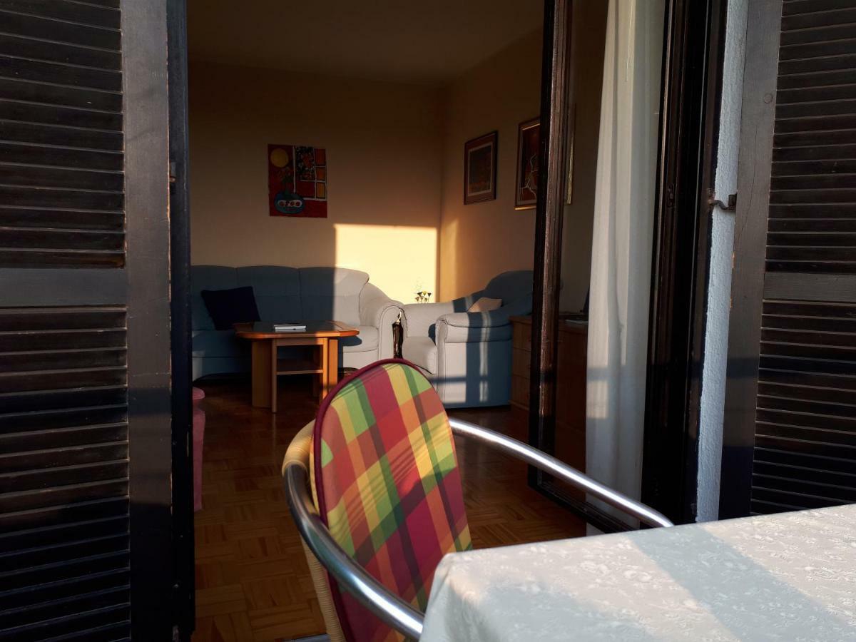 Apartment Korni Пореч Екстериор снимка
